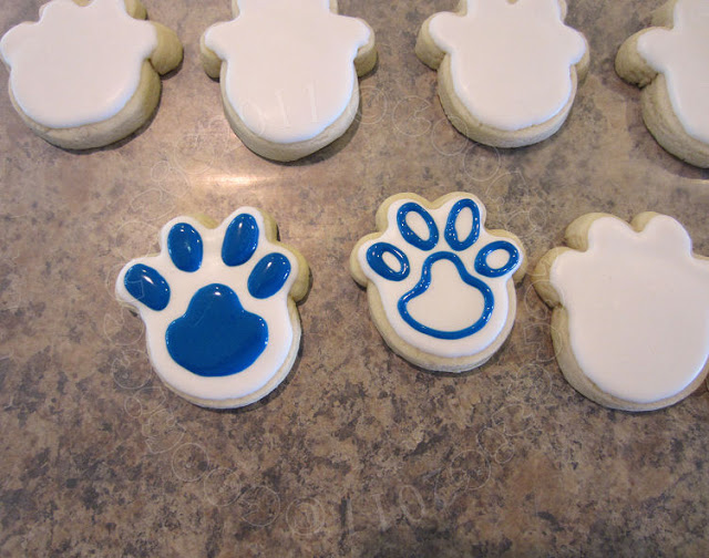 Paw Print Icing Cutter