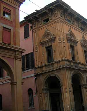 bologna-buildings.jpg