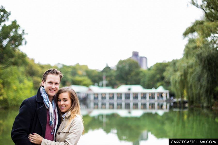 Lifestyle Engagement Portraits in the fall, Loeb Boathouse Central Park NYC - www.cassiecastellaw.com