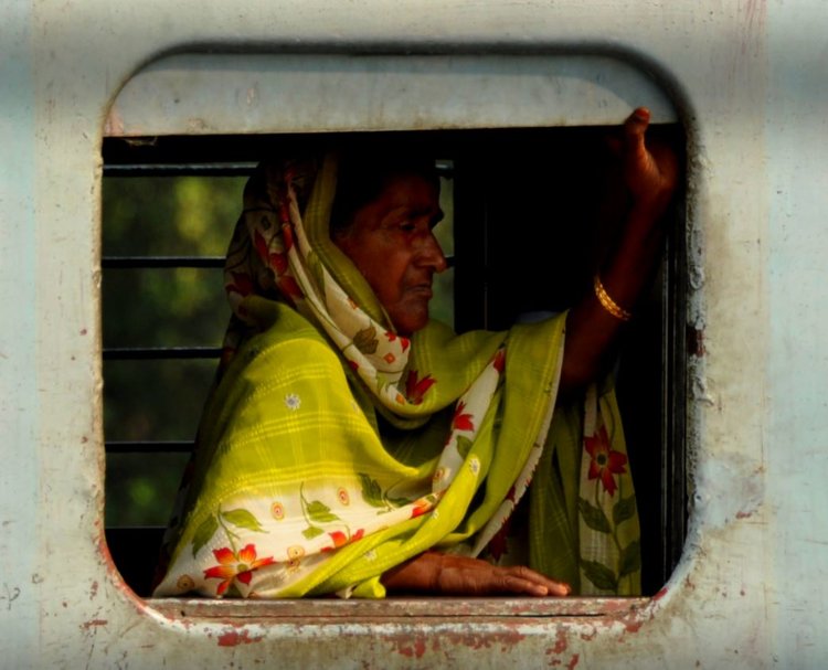 woman on train in Varanasi.JPG