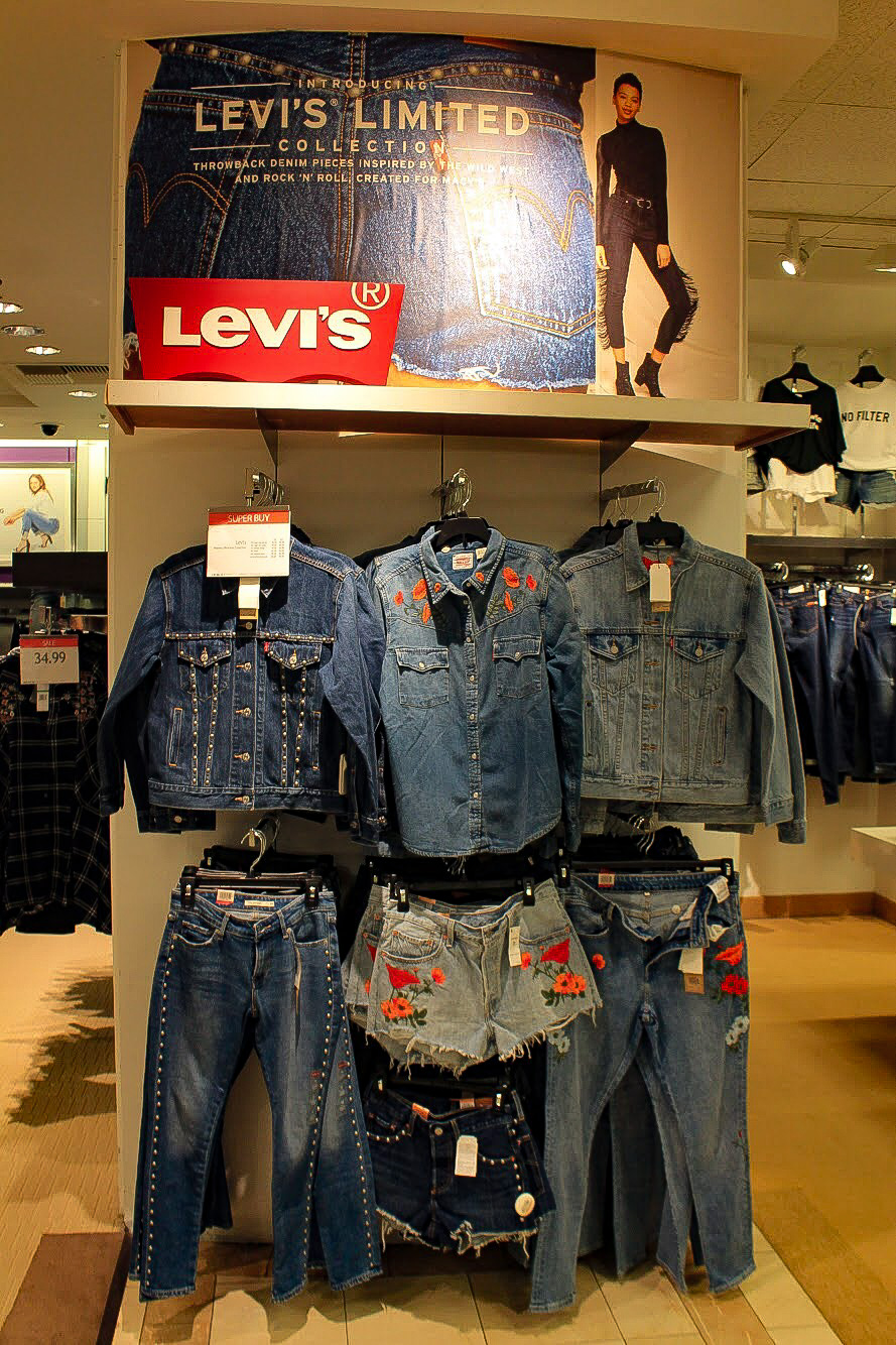 levi's willowbrook mall
