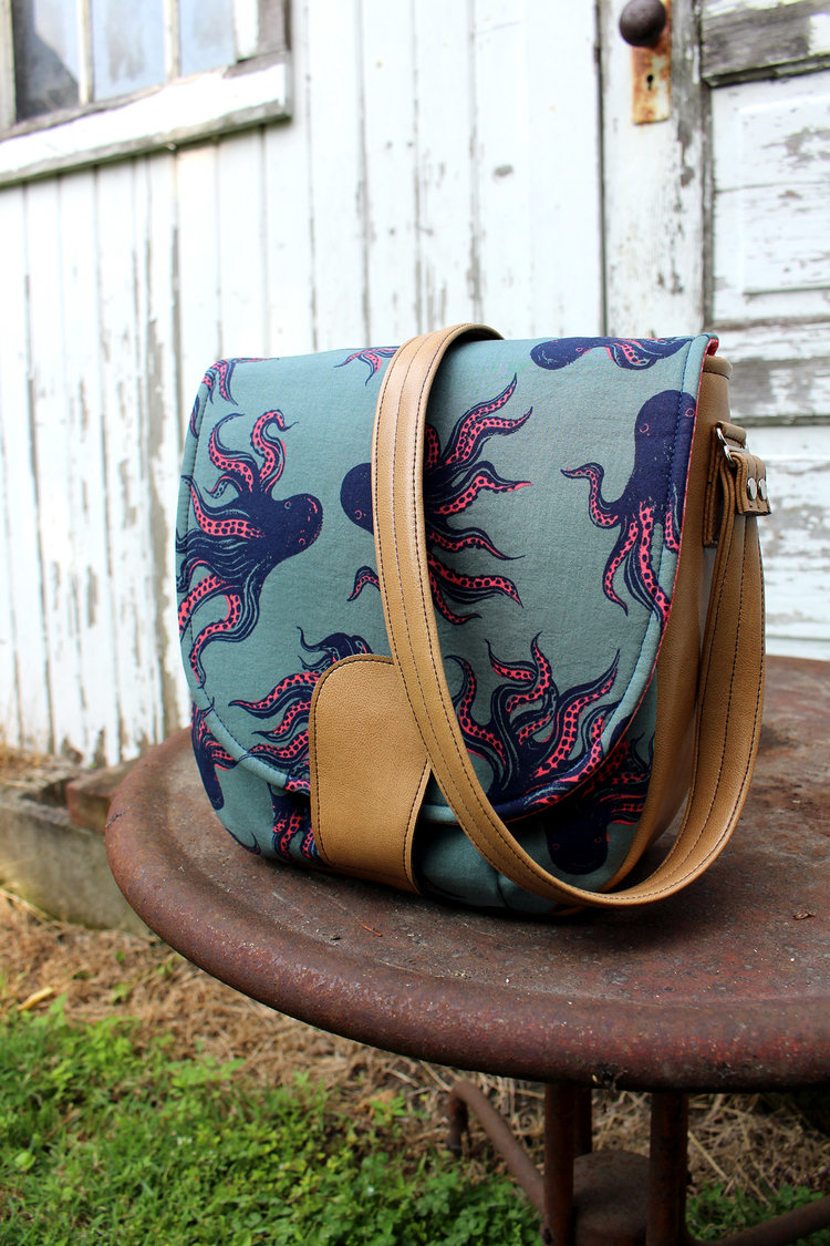 Sandra Saddle Bag from Swoon Patterns ($)