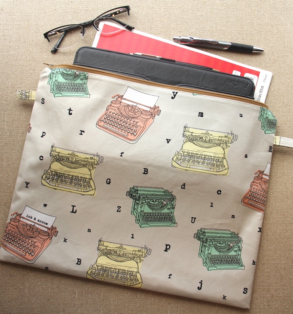DIY Zippered Tablet Bag - Sewing Tutorial