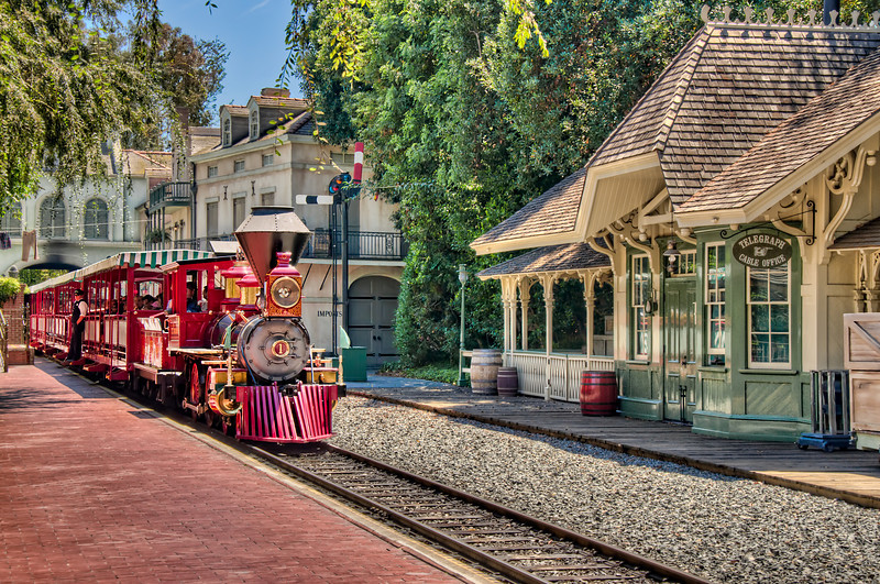 Disneyland+Train