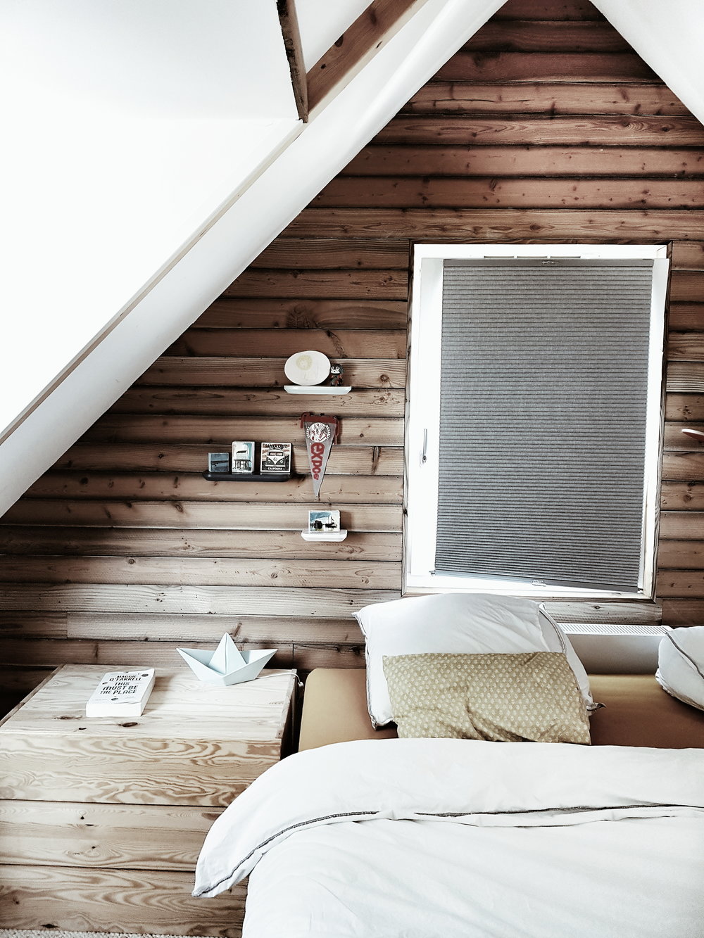  I loved the wood cladding wall which added a rustic edge to the Scandi decor 