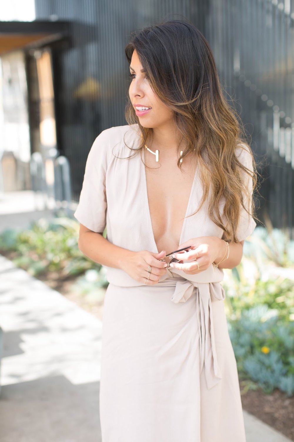 how to wear plunging neckline dress, reformation wrap dress, capwell collar necklace