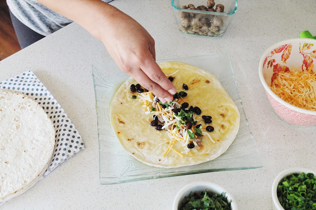 how to make delicious enchiladas, breakfast enchiladas, breakfast for dinner ideas