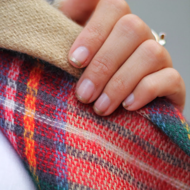 zara scarf holiday manicure