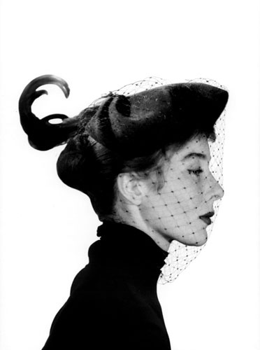 “Bettina” Photography Exhibition Retraces 1950s Fashion History ...