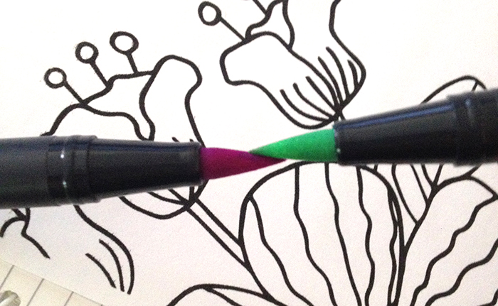 Tombow Dual Brush Pens: In this post, I'll show you the colours I've got, I'll talk about their characteristics and then I'll show you some techniques, so that you get the most out of them. - www.chistina77star.co.uk