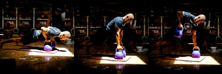 Best Kettlebell Ab Exercises: Renegade Rows