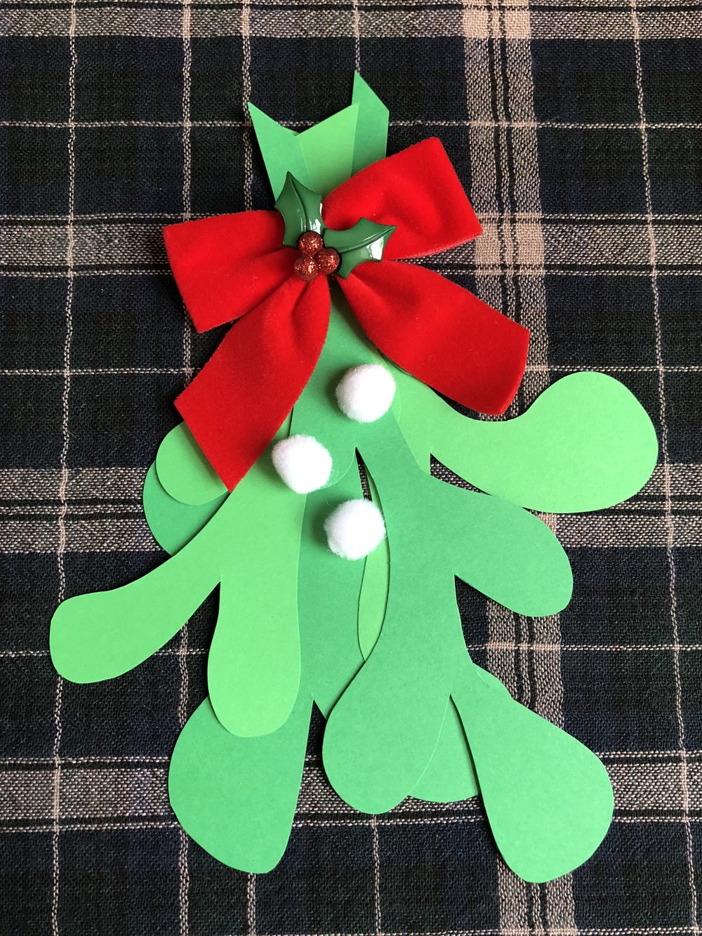 DIY Paper Mistletoe with Free Downloadable Template