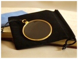 gold monocle without gallery.