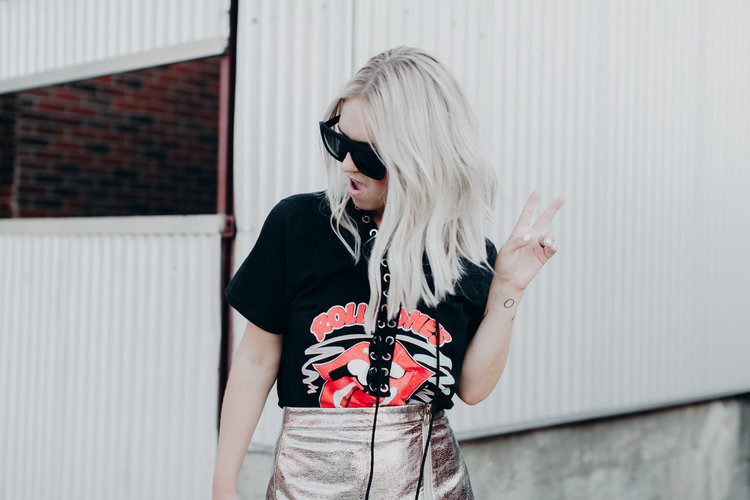 Dressing Up a Graphic Tee