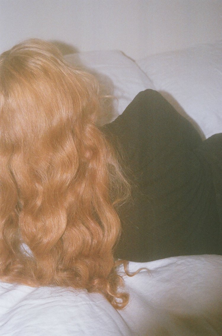 rousse roux cheveux femme photo Lucia Zolea arty narcissisme art