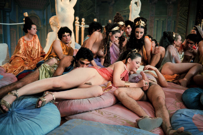 Erotic scenes caligula Calígula (1979)
