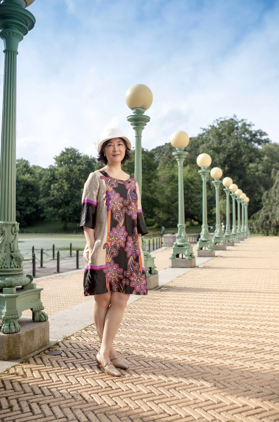 Jennifer at Central Park in New York on June 29, 2017. Photo by  Benny Zhang . 曾錚2017年6月29日攝於紐約中央公園。攝影： 張炳乾 。