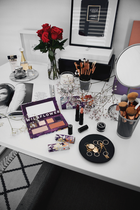 makeup desk, beauty table, beauty room