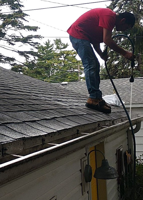 Chicago - Gutter - Cleaning - Water.jpg