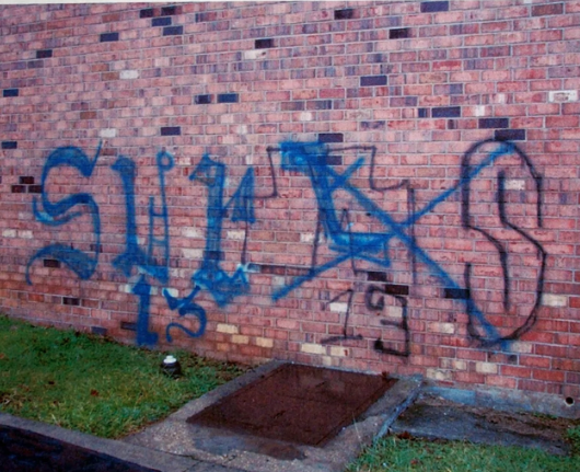 Delete gang graffiti