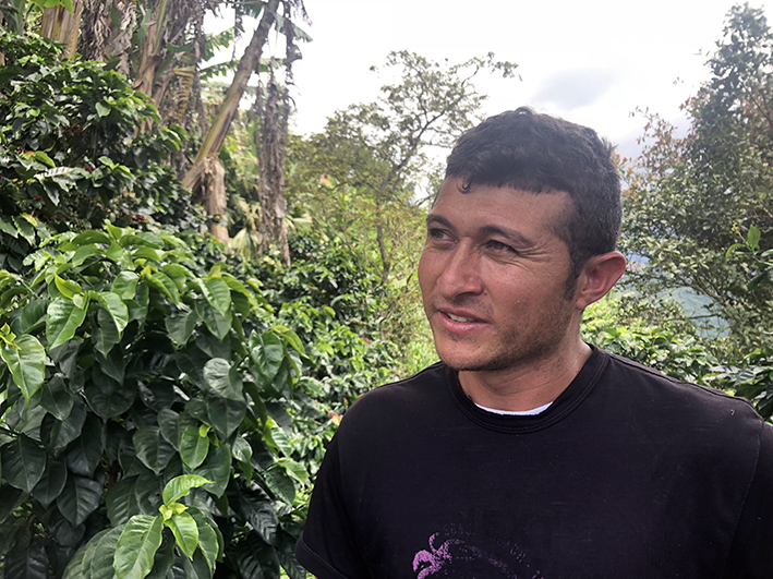 Emilio tells us that climate change has an effect on the crop. When the rain and drought periods are becoming heavier and more irregular, it is harder to farm coffee.