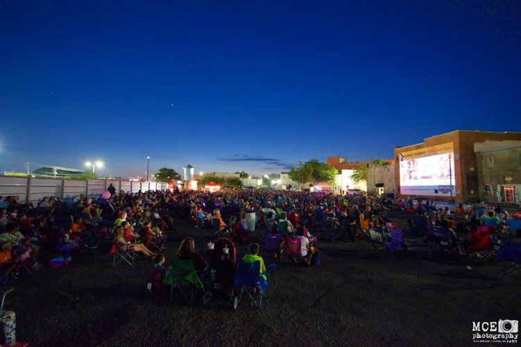 Downtown Movie Night – Photo by MCE Photography