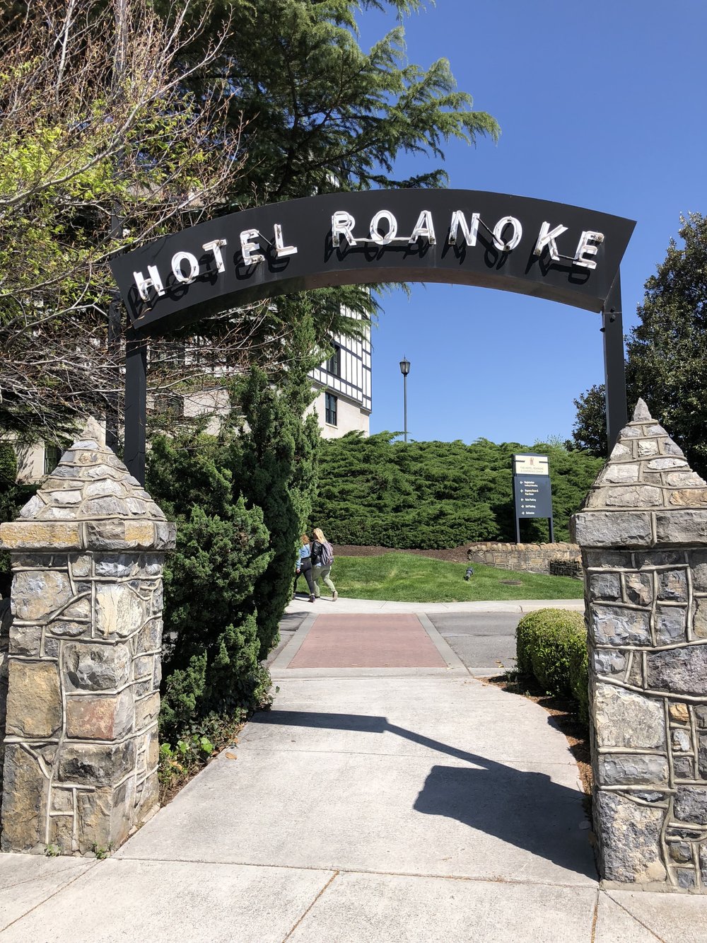  The entrance to Hotel Roanoke 