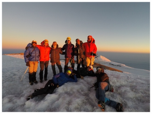 Group summit pic Mt Rainier&nbsp;