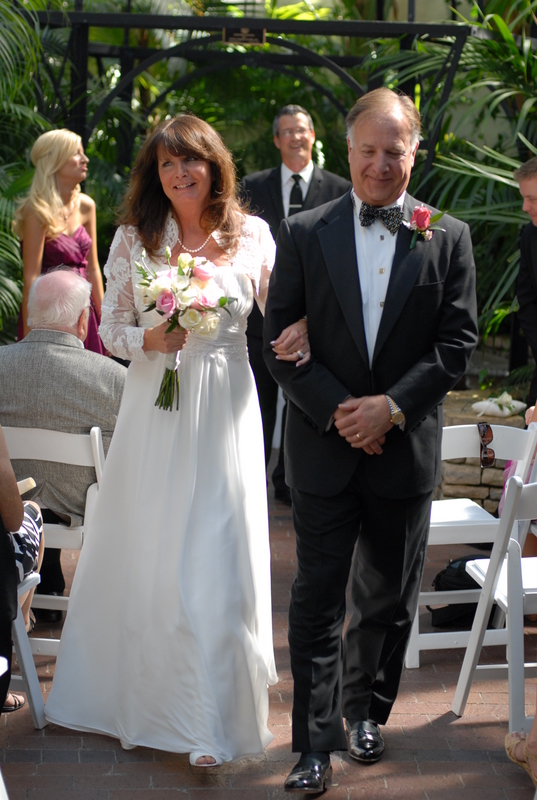 Wedding Officiant Damian King in Palm House in Columbus Ohio with Pam and Rick