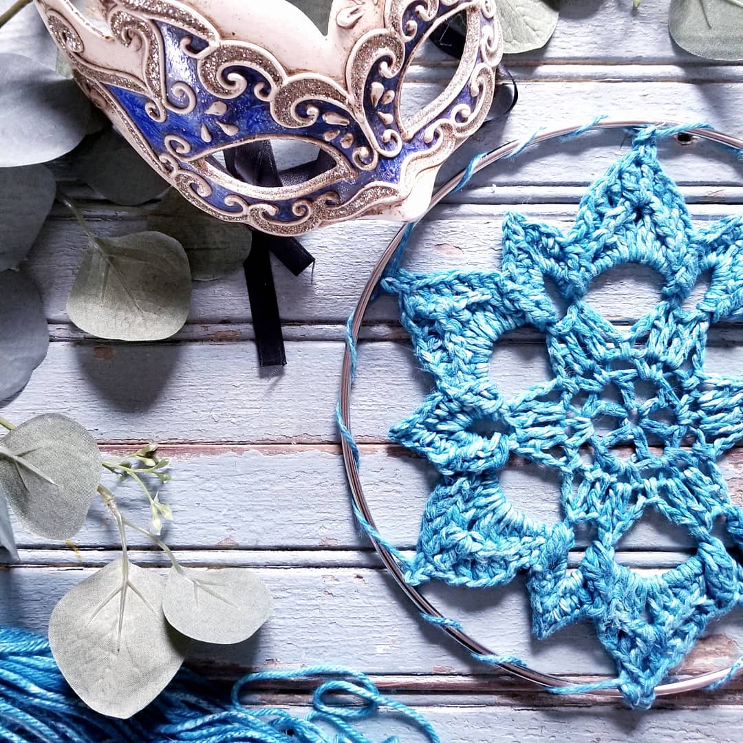 Bucaneve: How to Make a Textured Mandala, Beginner Friendly