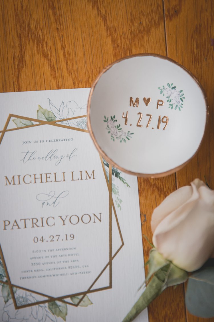 Unforgettable Save The Date Ideas - Wedding Invitation Set With Card, Tea Plate, And A Single Rose