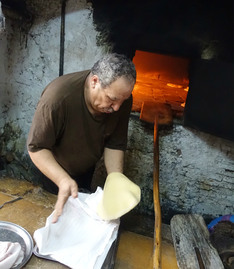 bread baking Morocco