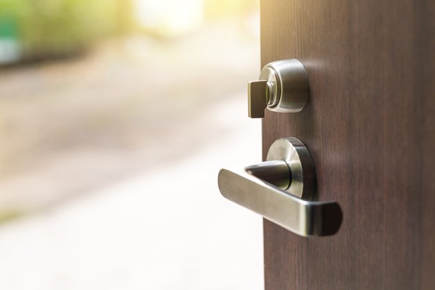Reasons For A Stuck Door Latch Elmer S Lock Safe