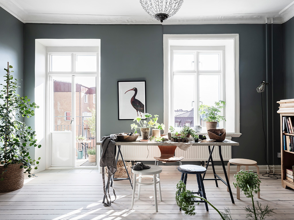 The Nordroom - Swedish Apartment with Blue Walls