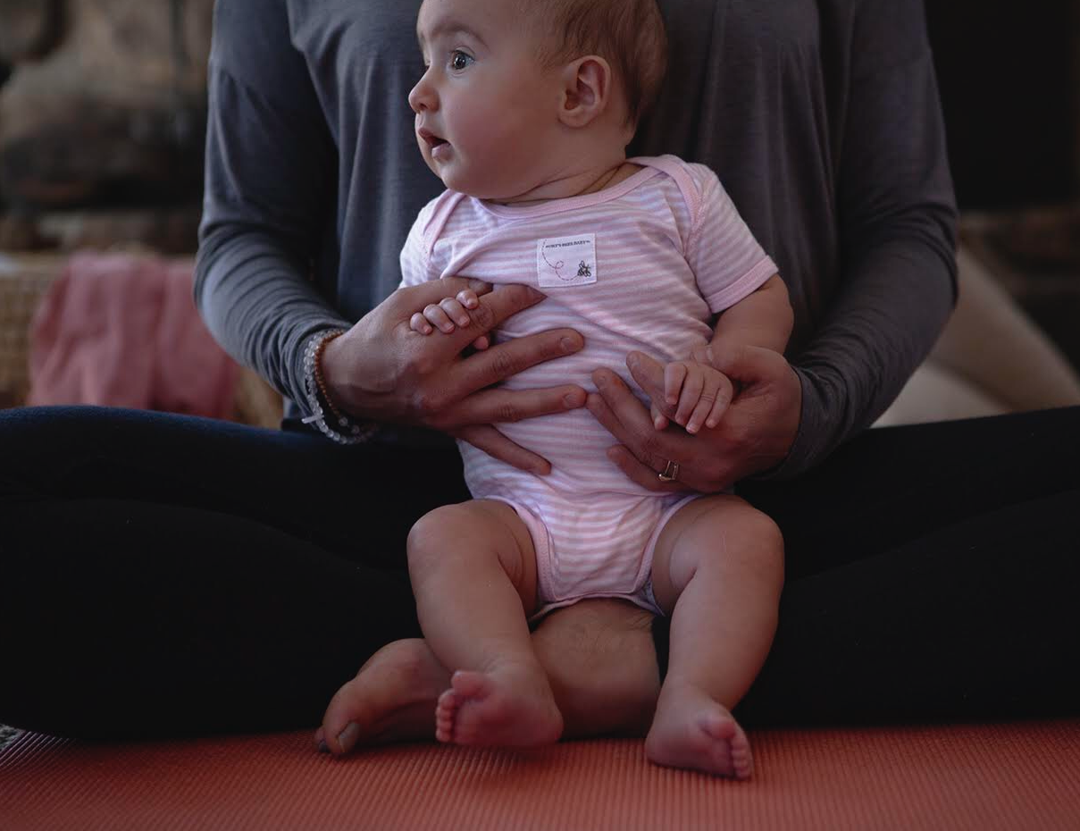 atelier - immersion d'un jour en yoga postnatal, et maman-bébé