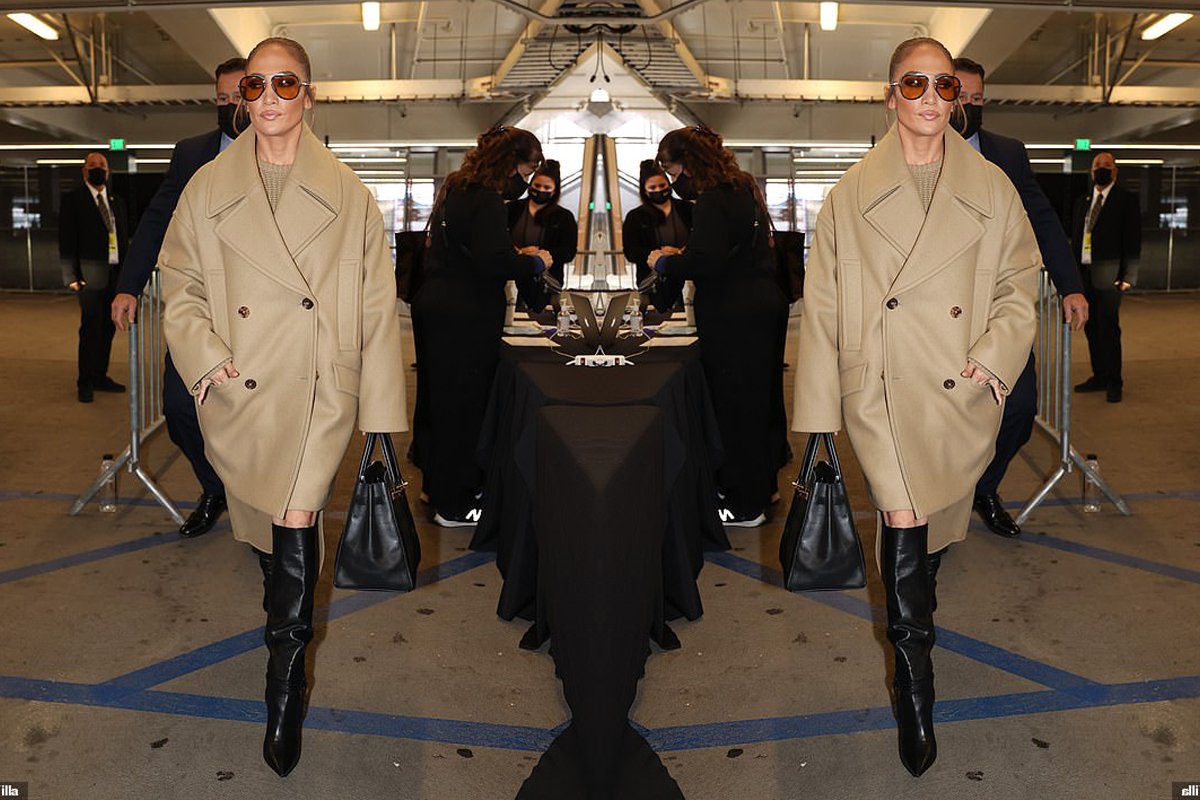 Jennifer Lopez In Michael Kors Collection — SSI Life