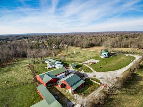 Fully functioning farm for sale in Sunbright, TN.