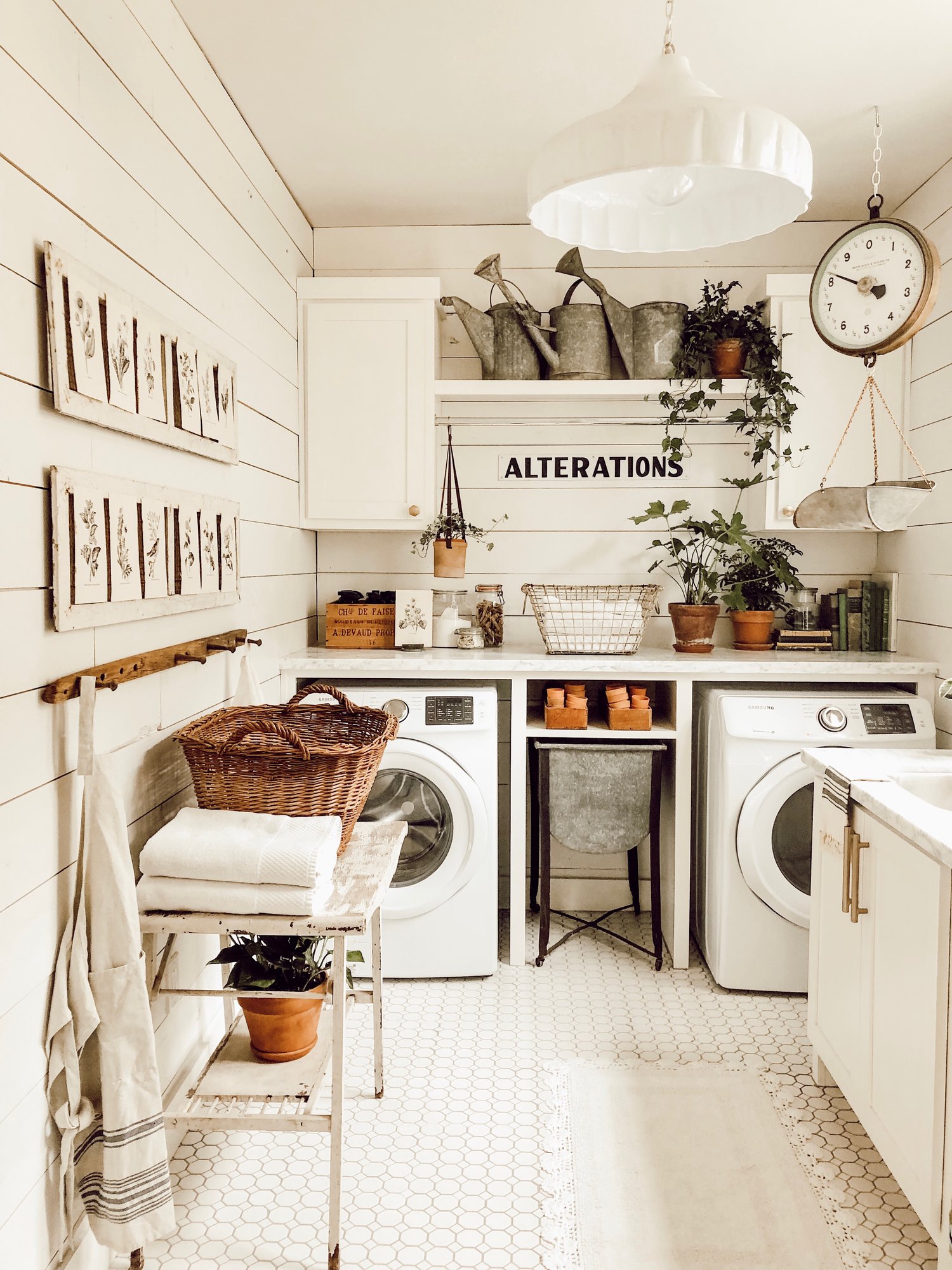 30+ laundry room decorating ideas for a functional and stylish space