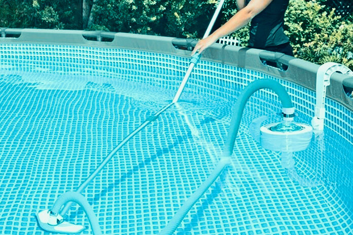 Why Does Your Skim Vac Plate Float When Vacuuming Your Pool ...