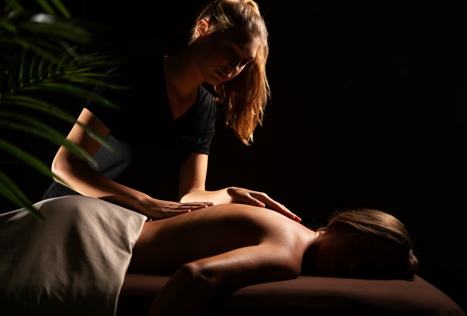 Benefits of CBD Oil for Massage — Massage Studio