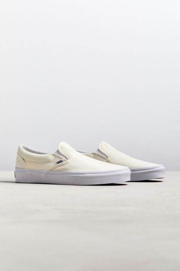 Vans Classic Slip-On Sneaker in \