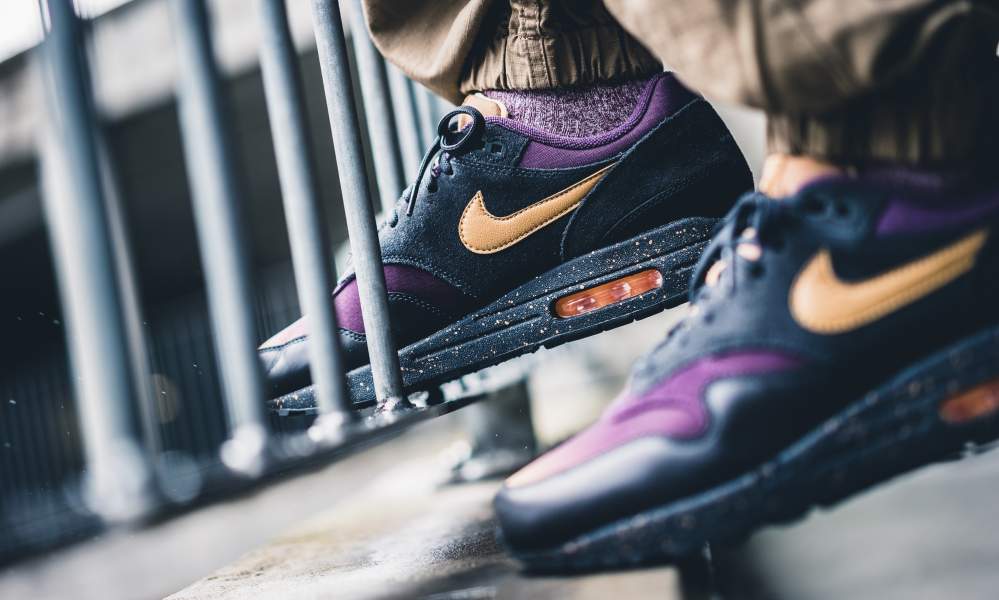 purple and gold nike air max