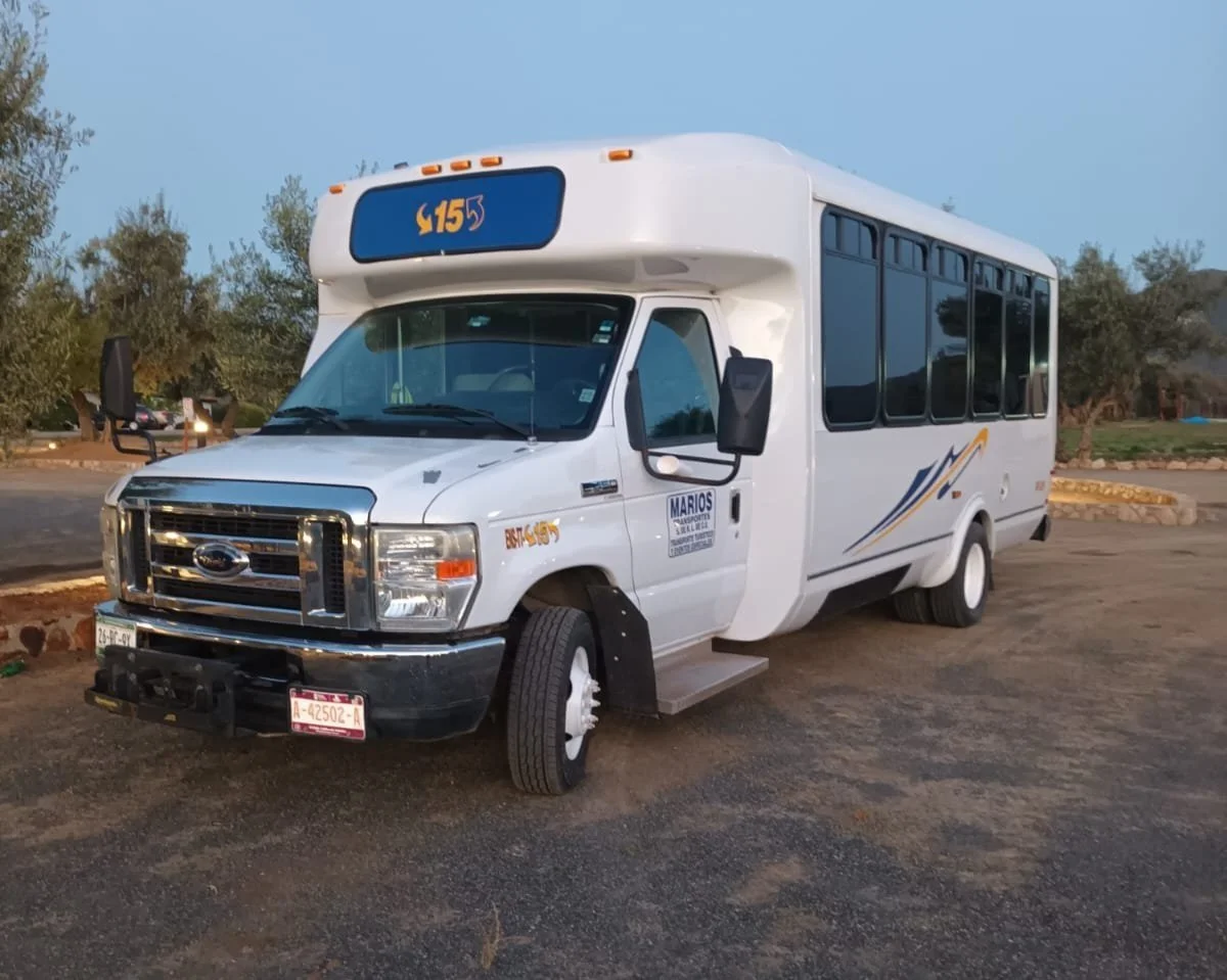 Mini Bus — up to 26 passengers