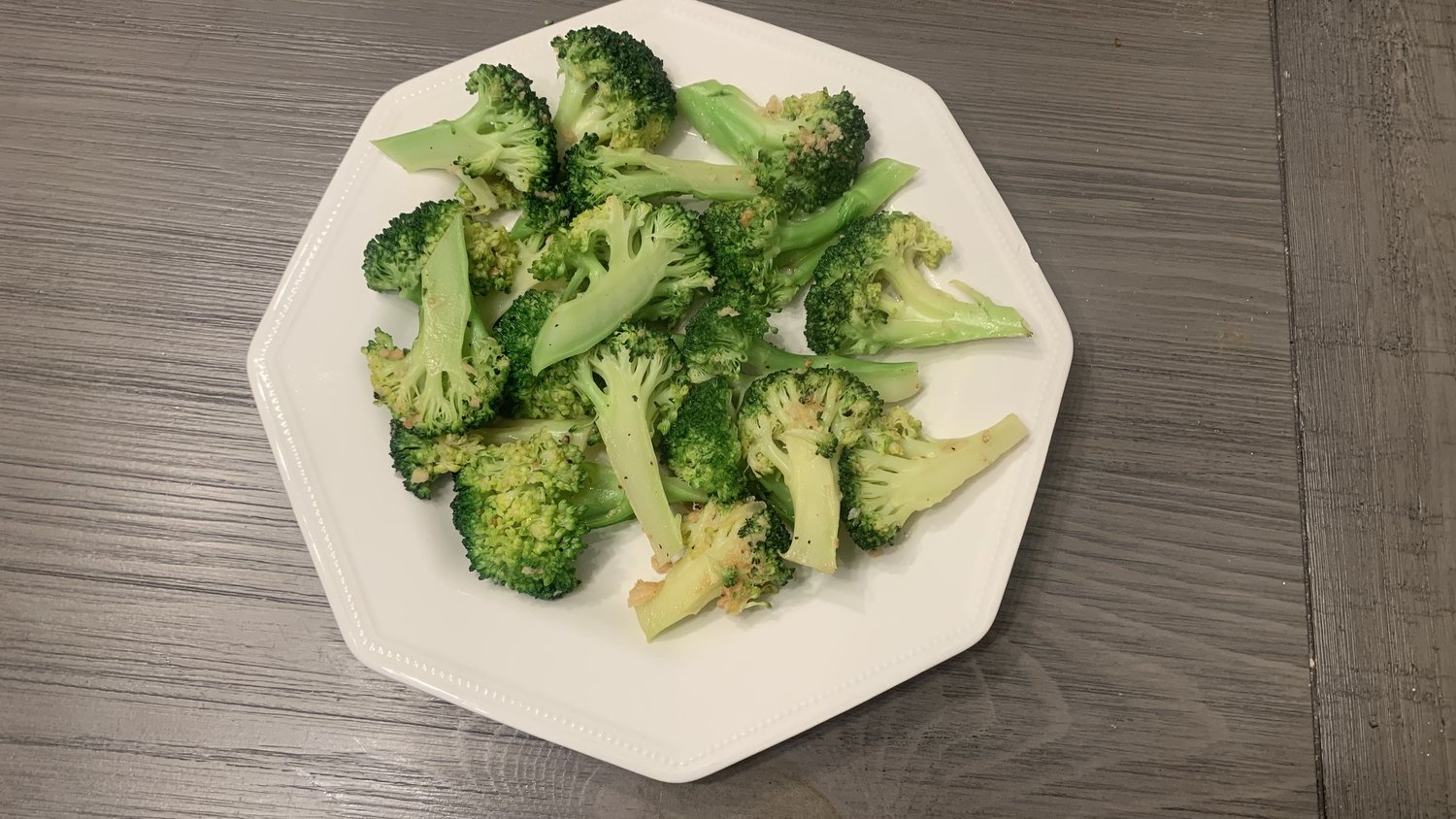 Easy Steps to Make Garlic Butter Broccoli at Home