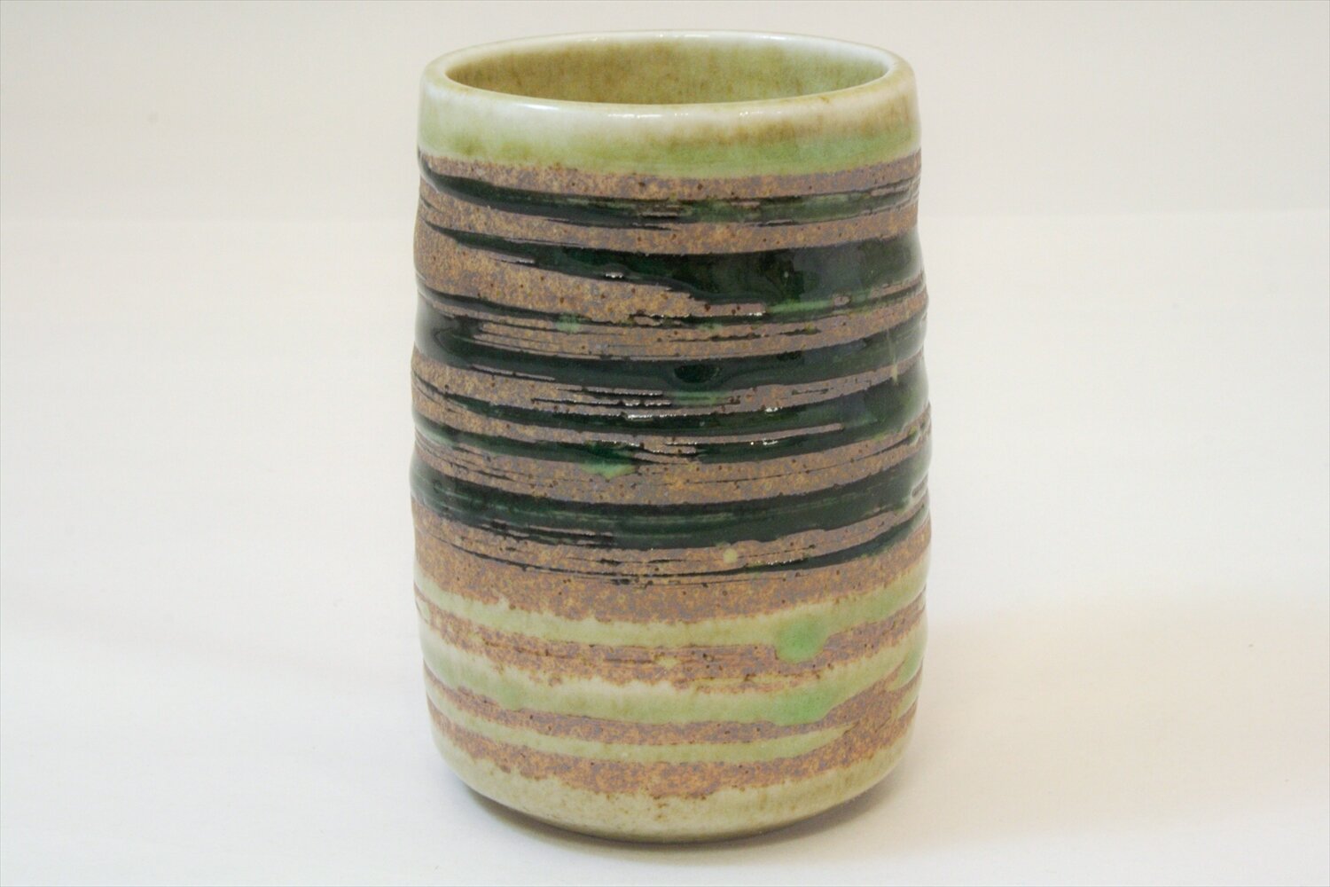 528-3909 Green scrolls tall tea cup — Doki Japanese Tableware