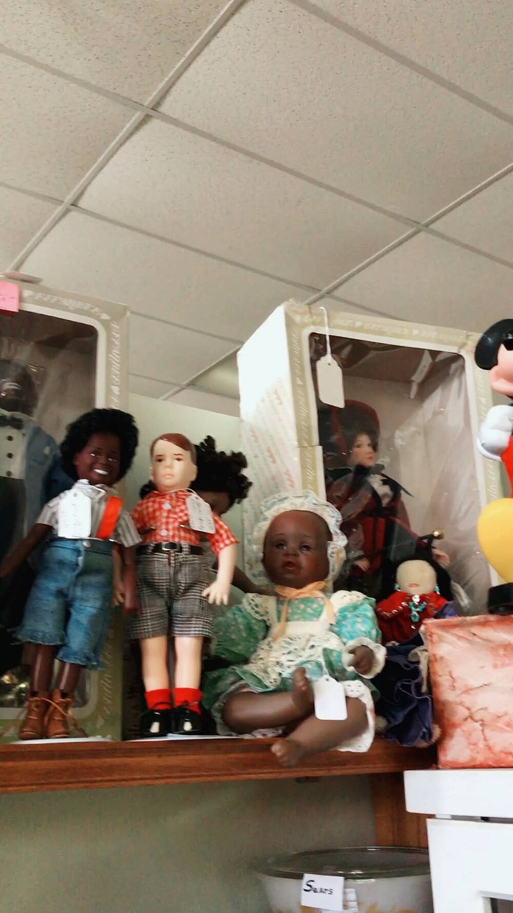 All About Those Quirky Finds: MADTV, Tea Pots, And Dolls!