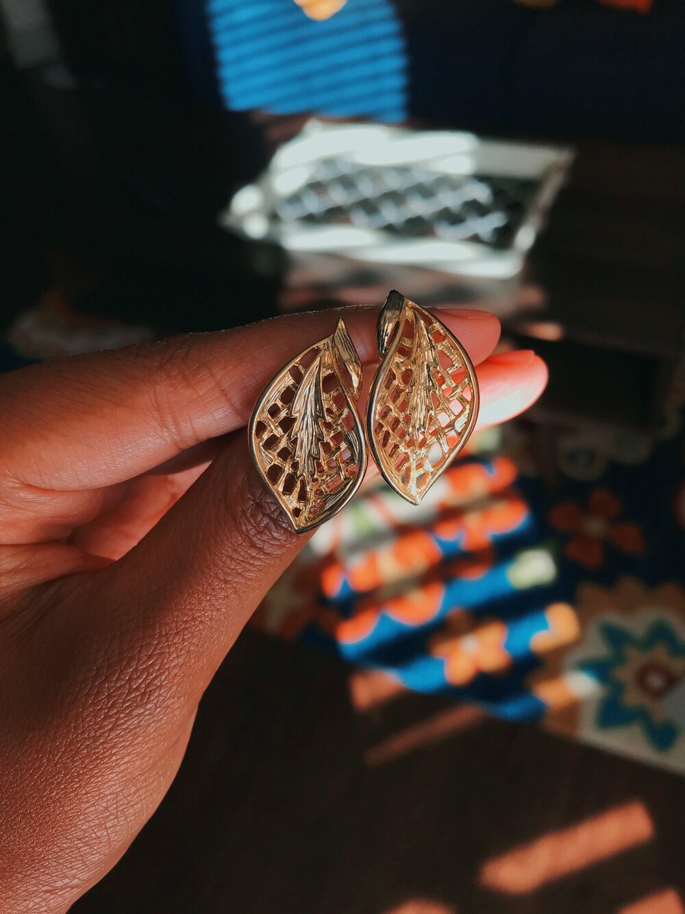 I Found The CUTEST Earrings For $1 At The Thrift Store!