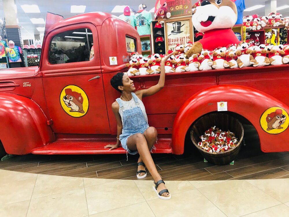 My FIRST Trip To Buc-ee's Beaver Store: Fun, Food, Shopping And A Good Ole' Time!