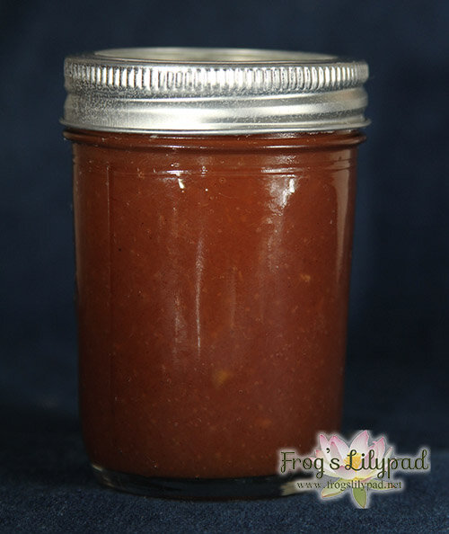 Frog's Lilypad -Easy Crock-Pot Apple Butter: dump everything (apples, sugar, and cinnamon) in and cook over night. Voila! You'll wake to yummy apple butter.