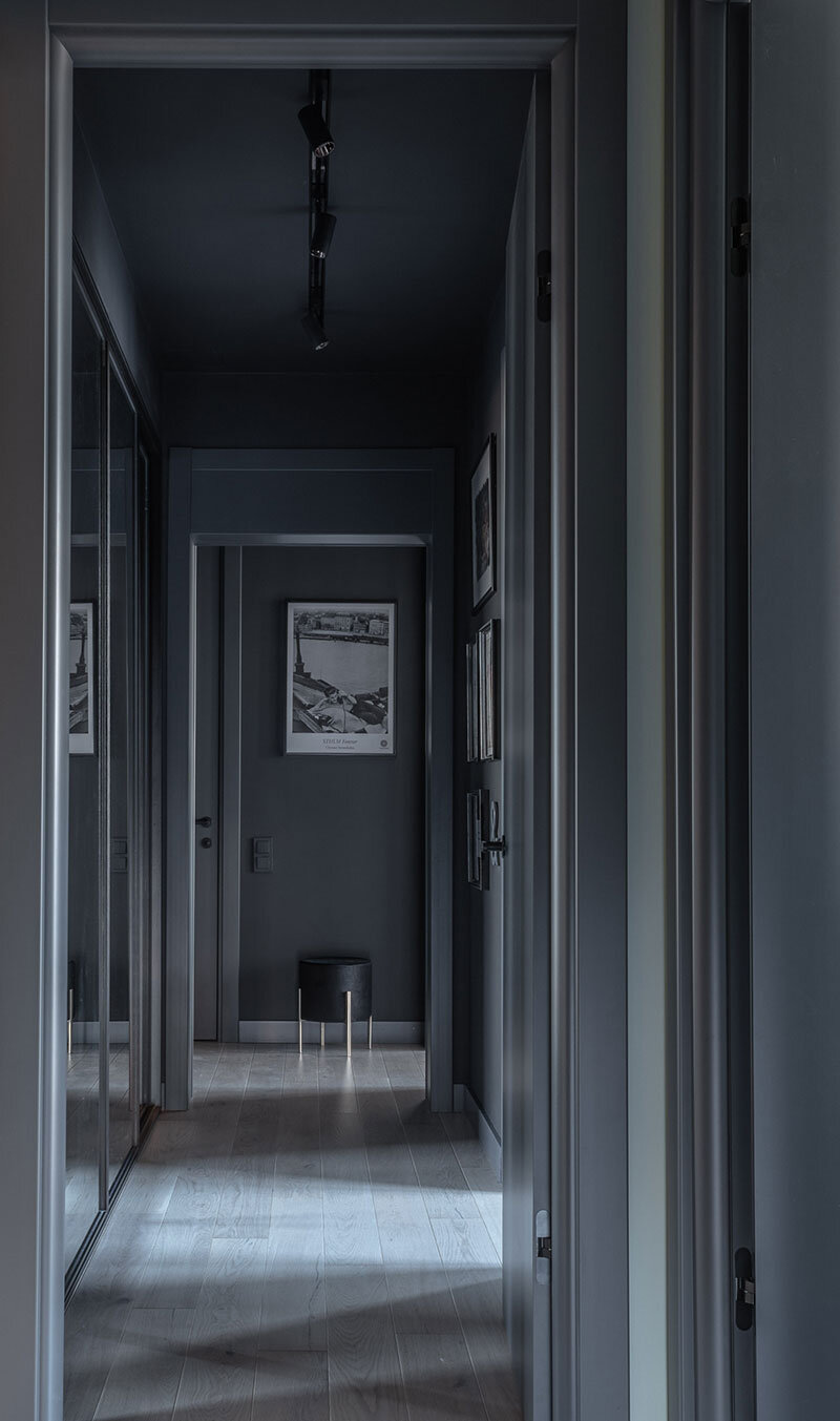 ilaria fatone - un couloir en gris anthracite